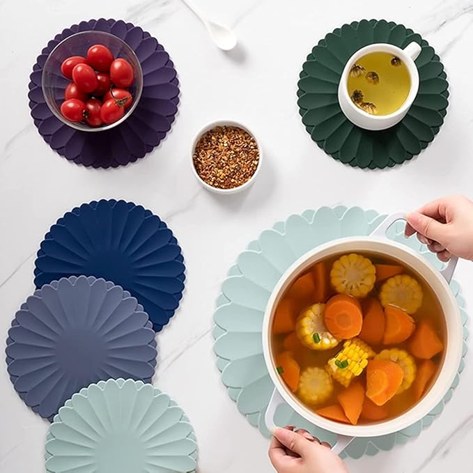 Heat-Resistant Silicone Trivet Mats, Non-Slip Hot Plate Holder for Kitchen Countertops & Dining Table, Reusable Pot Holder Pad with Secure Grip, Dishwasher Safe (Grey, Diameter: 30cm/11.81")