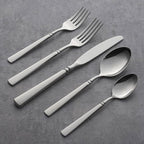 Oneida Easton Dinner Fork